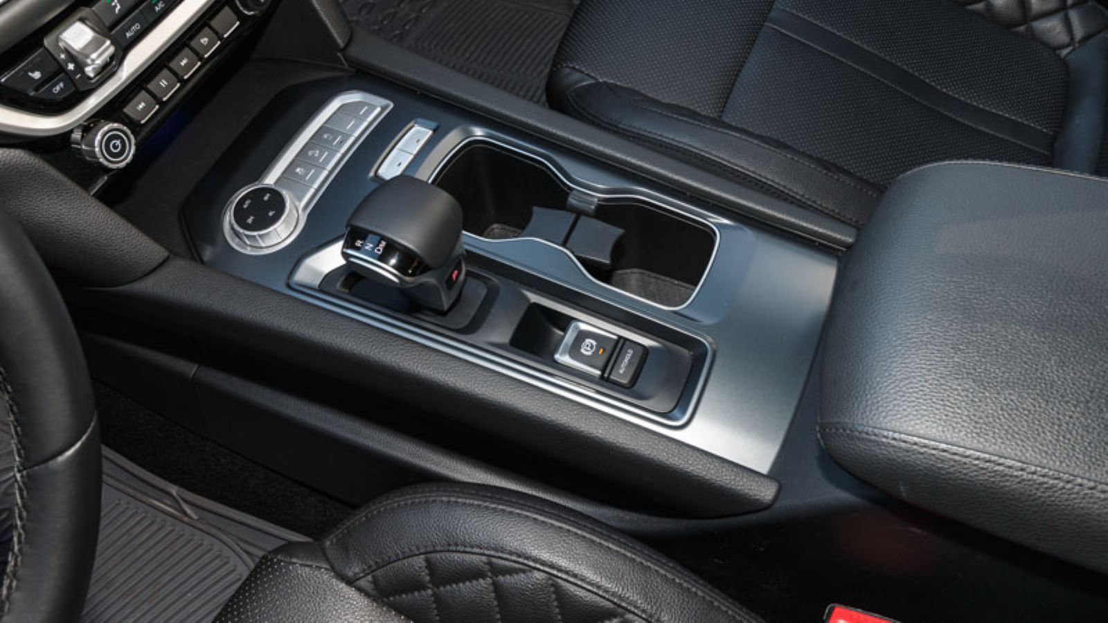 Στο εσωτερικό του Foton Tunland G7 χωράνε 5 μεγαλόσωμοι ενήλικες, η καρότσα έχει μήκος 1,52 μέτρα