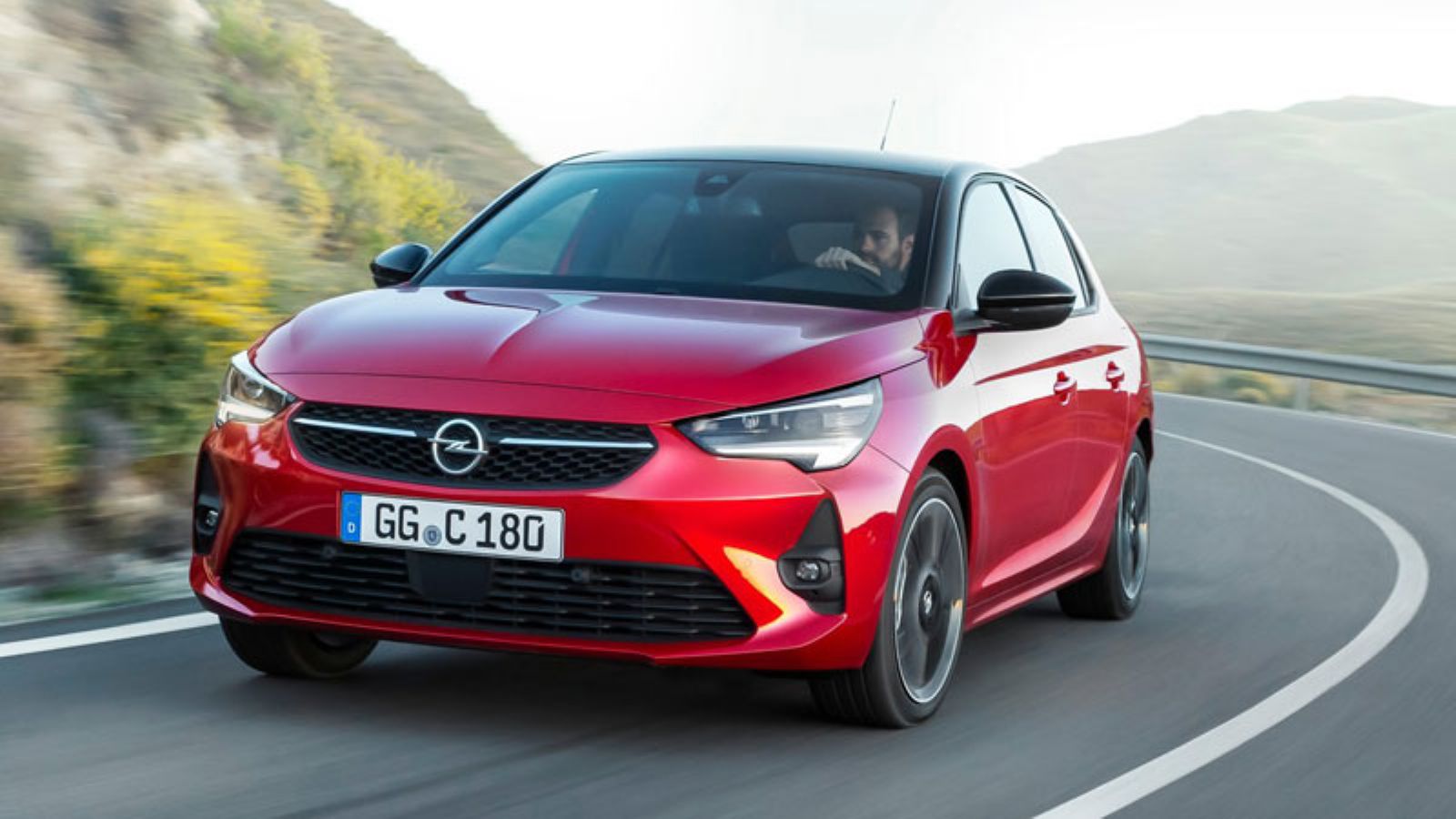 Το Opel Corsa από την εμπρός αριστερή πλευρά