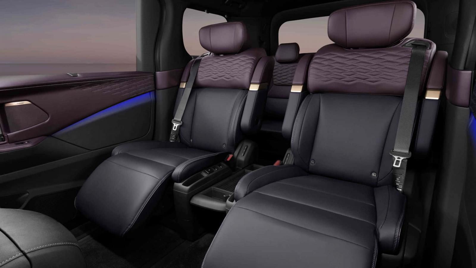 Ντεμπούτο για το νέο Nissan Elgrand 