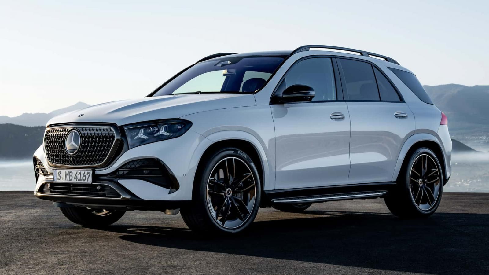 Ντεμπούτο για τις ανανεωμένες Mercedes GLE και GLE Coupe