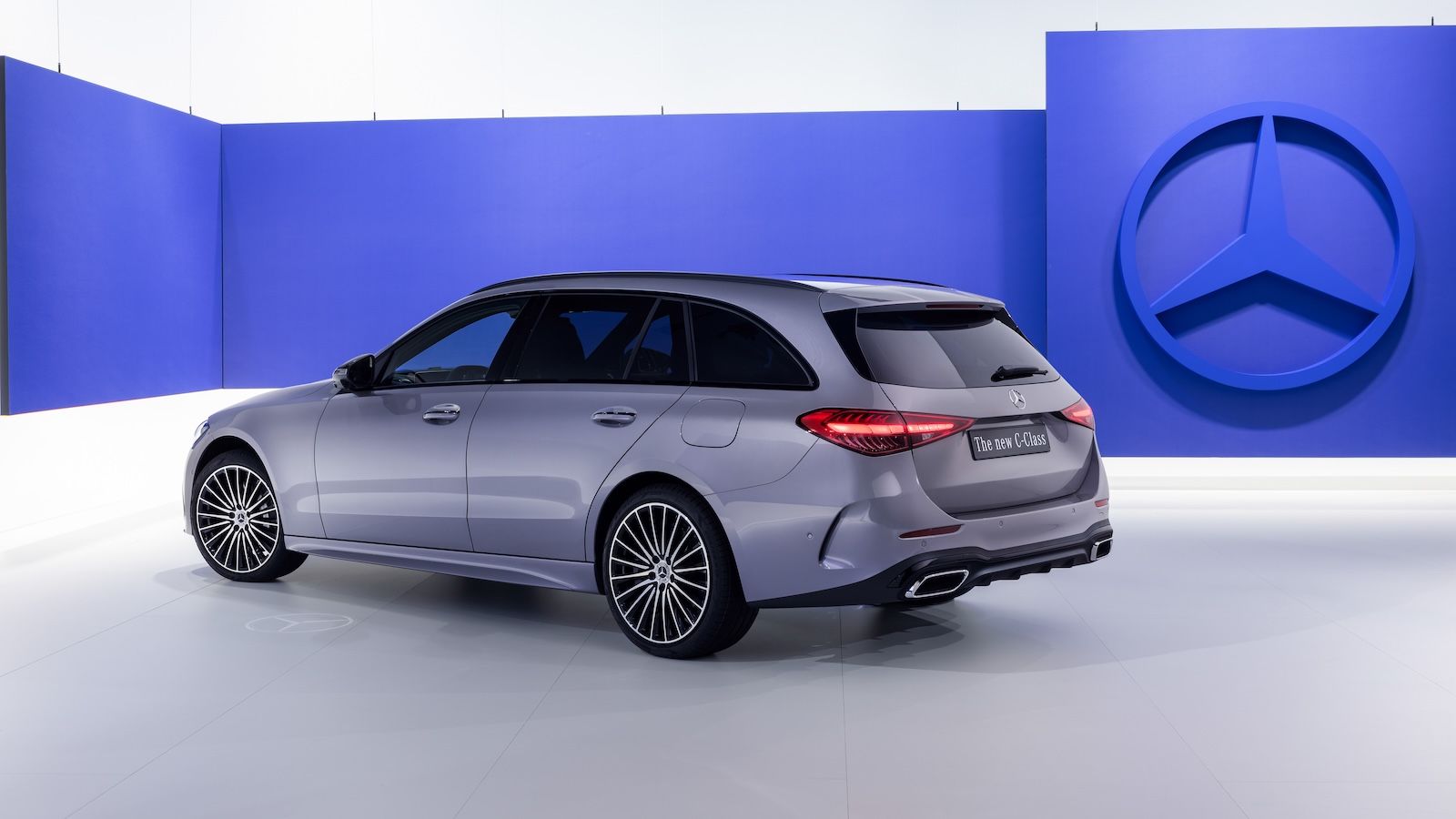 Νέα Mercedes C-Class: Τεχνολογικό «άλμα» με AI και τετραδιεύθυνση