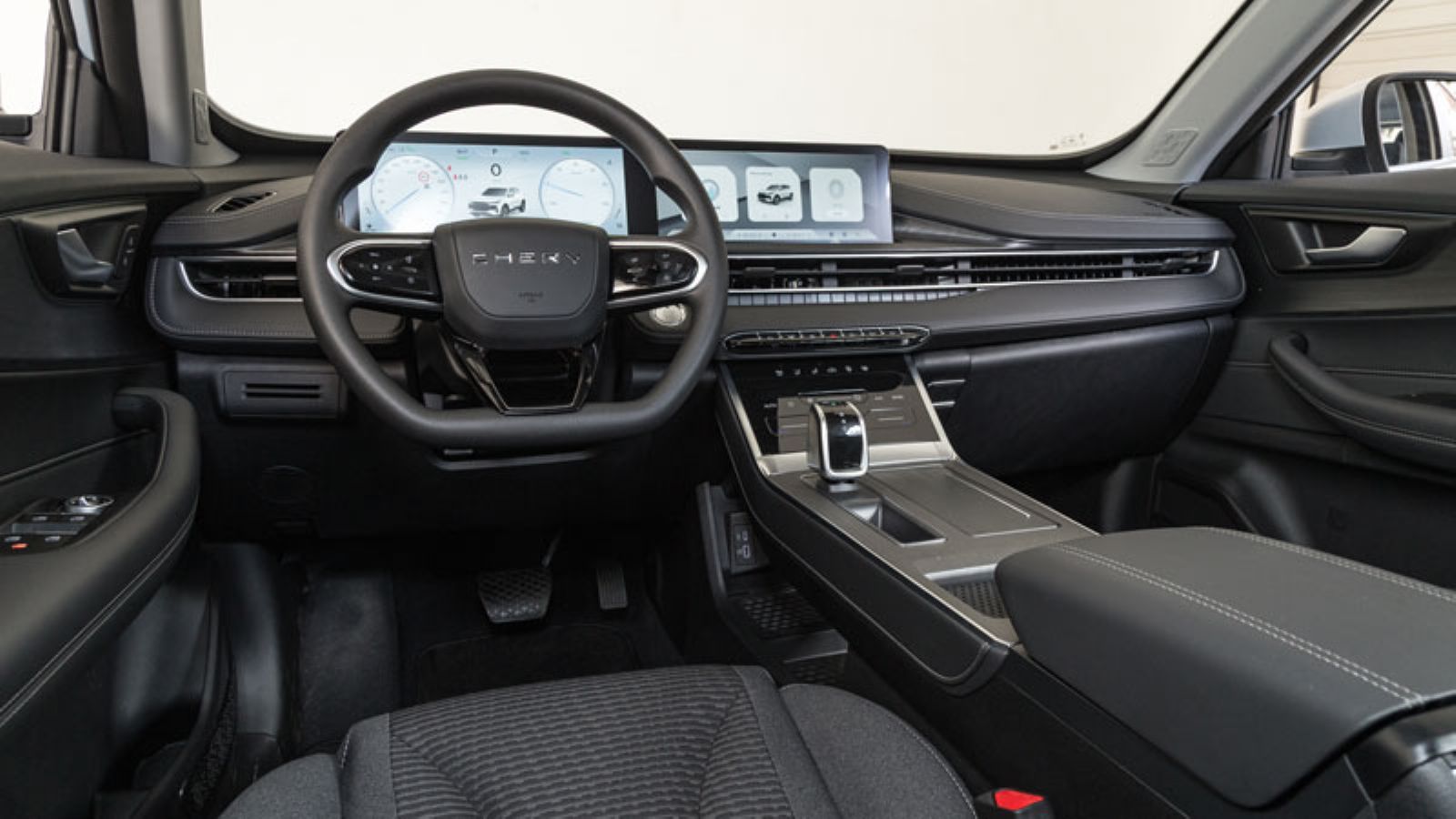 Το εσωτερικό του Chery Tiggo 4 Hybrid