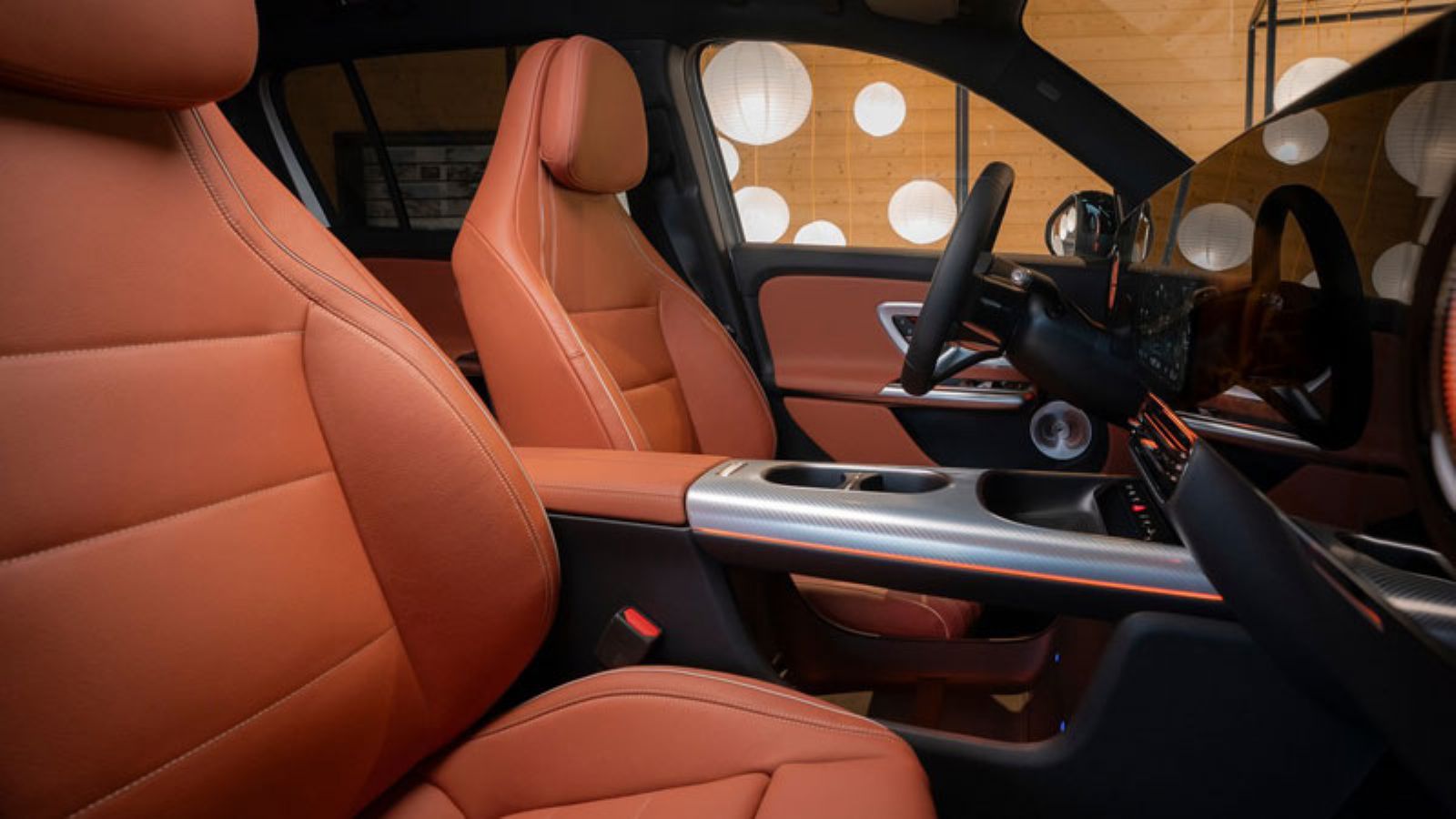 Τα εμπρός καθίσματα της Mercedes GLB