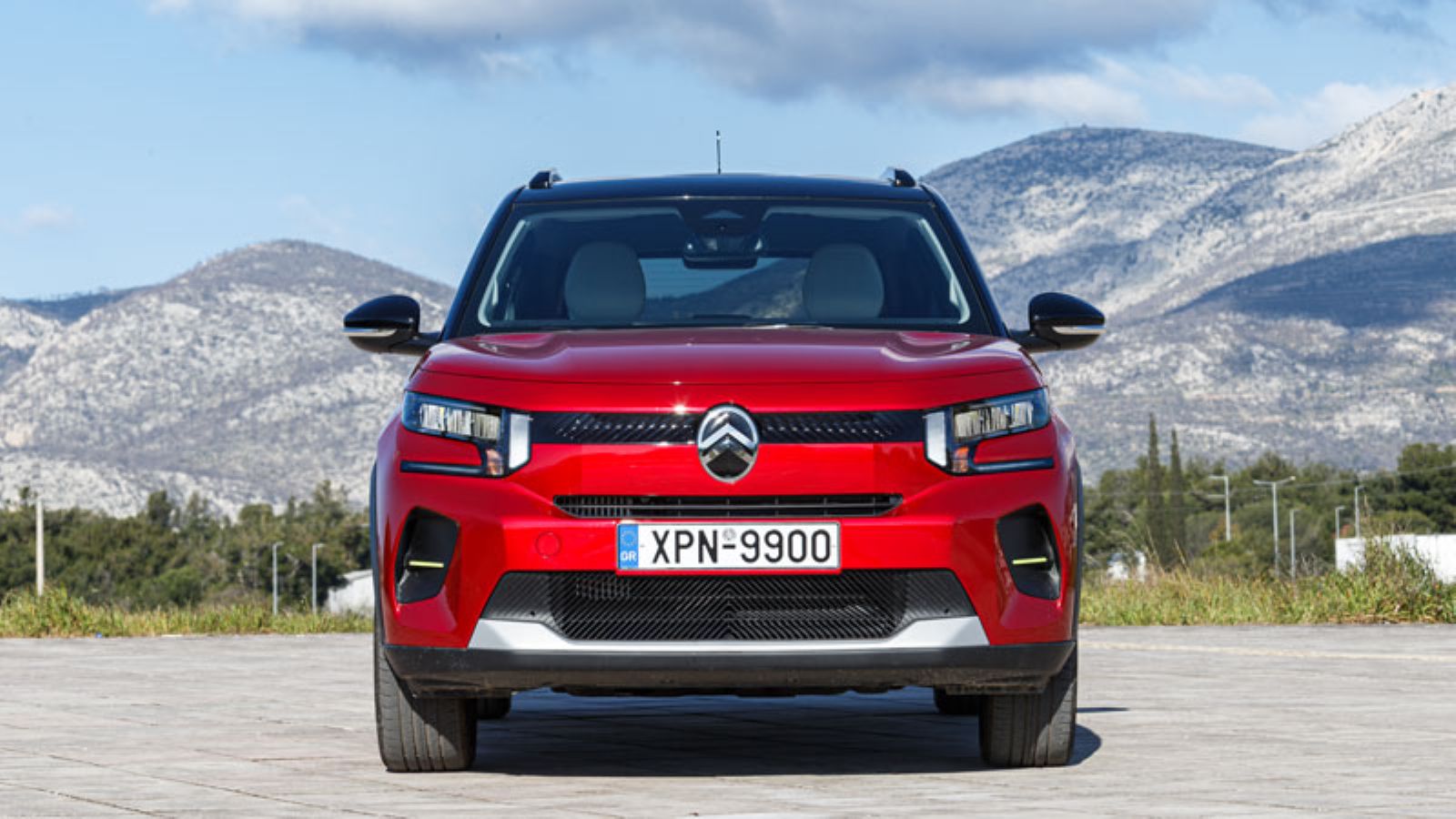 Citroen C3 Hybrid: Πόσο καλό είναι σε εξοπλισμό άνεσης και ασφαλείας;