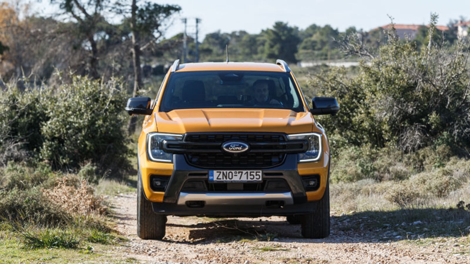 Το εμπρός μέρος του Ford Ranger PHEV
