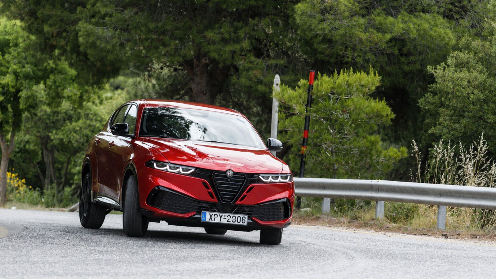 Alfa Romeo Tonale. Τι βαθμό παίρνει σε κατανάλωση, χώρους, επιδόσεις, εγγυήσεις.