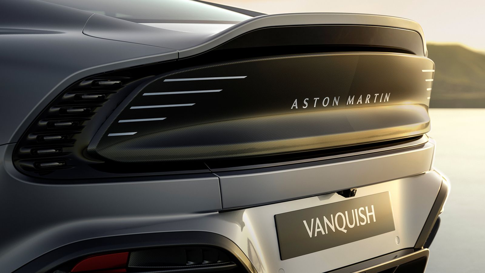 Η νέα Aston Martin Vanquish 25 τιμά το βρετανικό GT