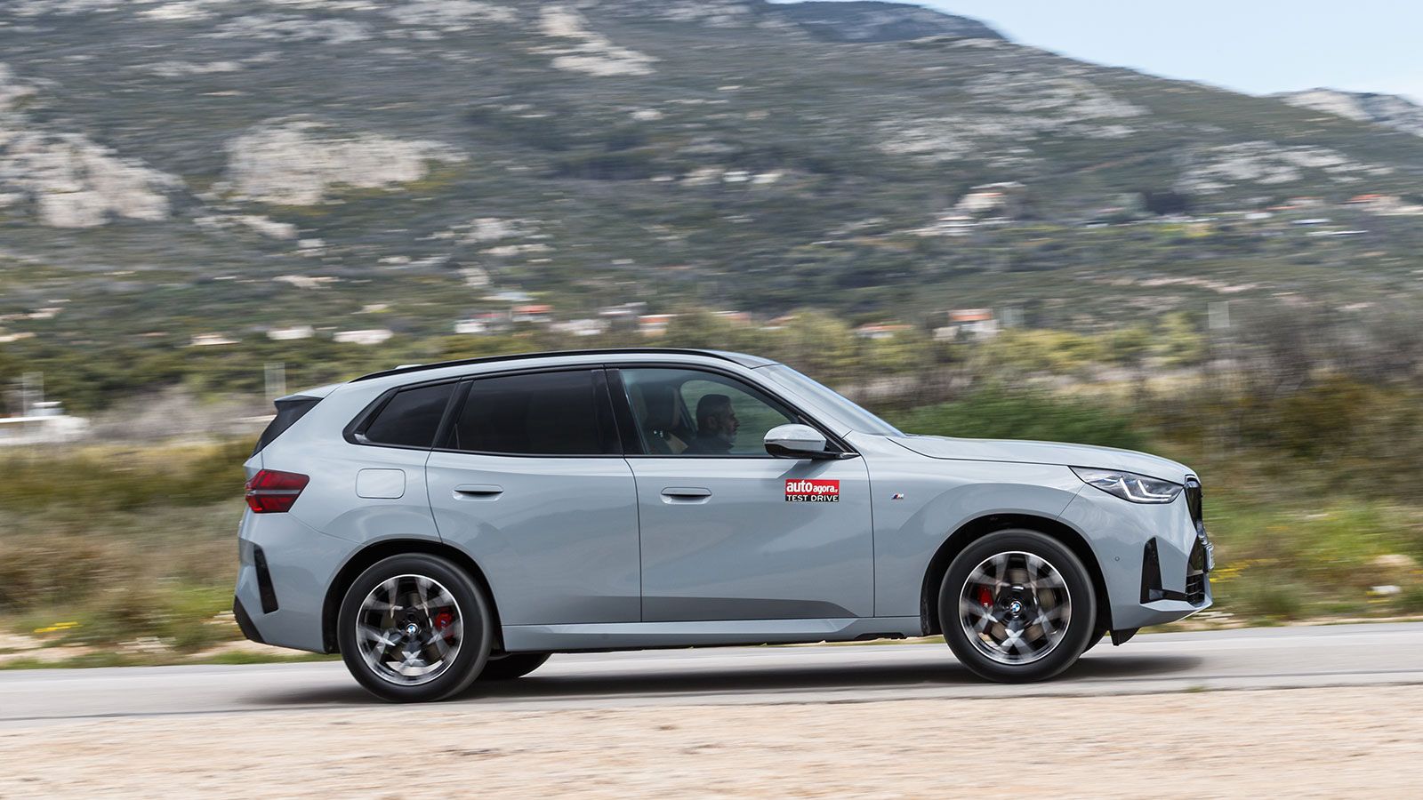 BMW X3 30e xDrive 299 PS: Πολυτέλεια, επιδόσεις και οικονομία καυσίμων