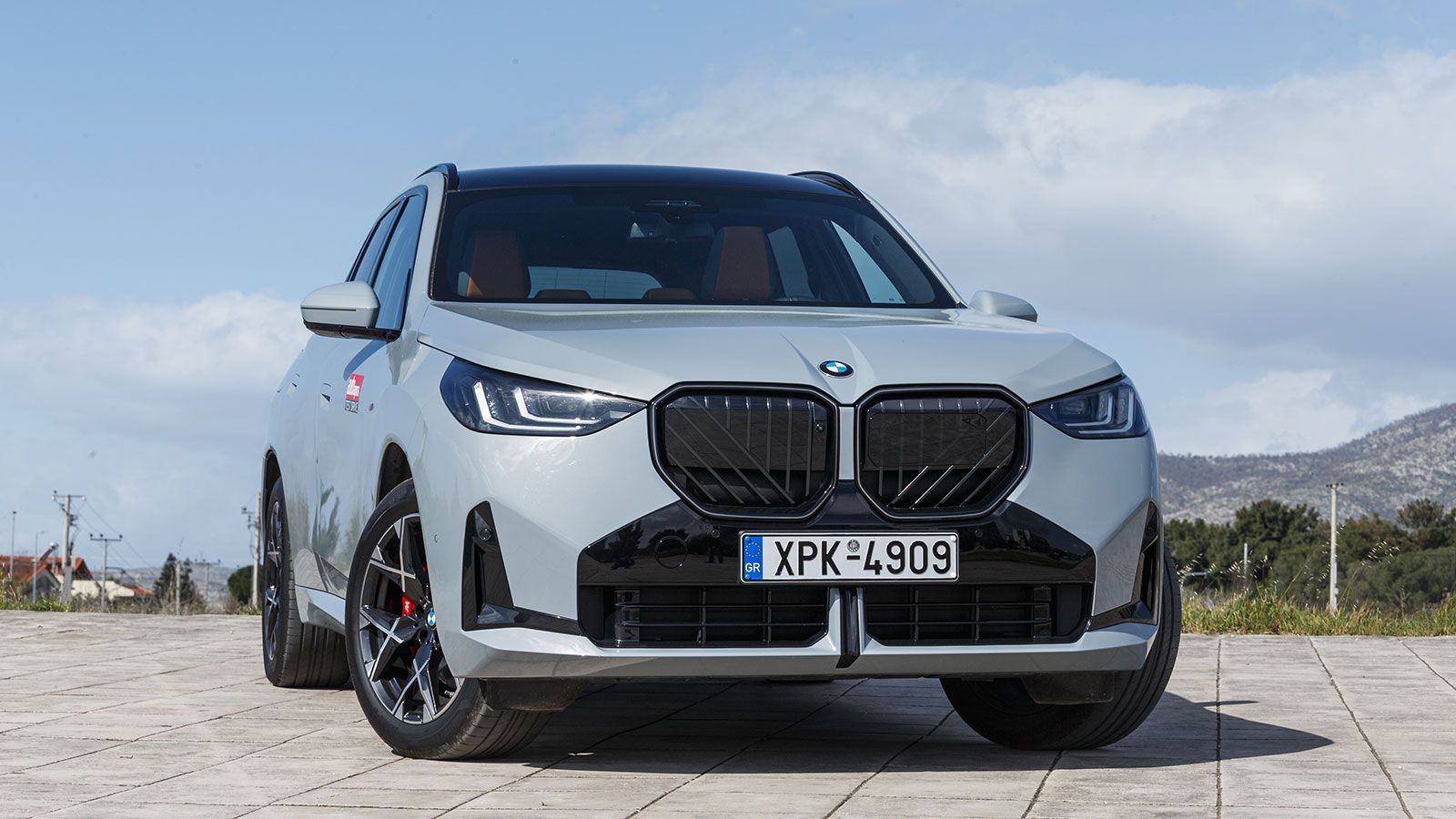 BMW X3 30e xDrive 299 PS: Πολυτέλεια, επιδόσεις και οικονομία καυσίμων