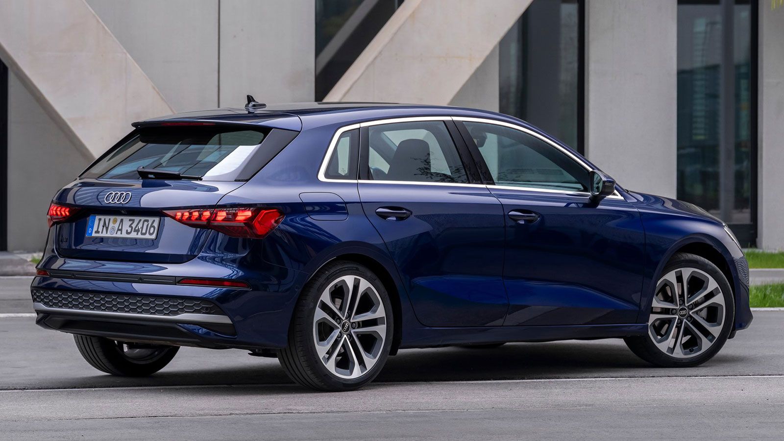 BMW 120 170 PS VS Audi A3 Sportback 150 PS