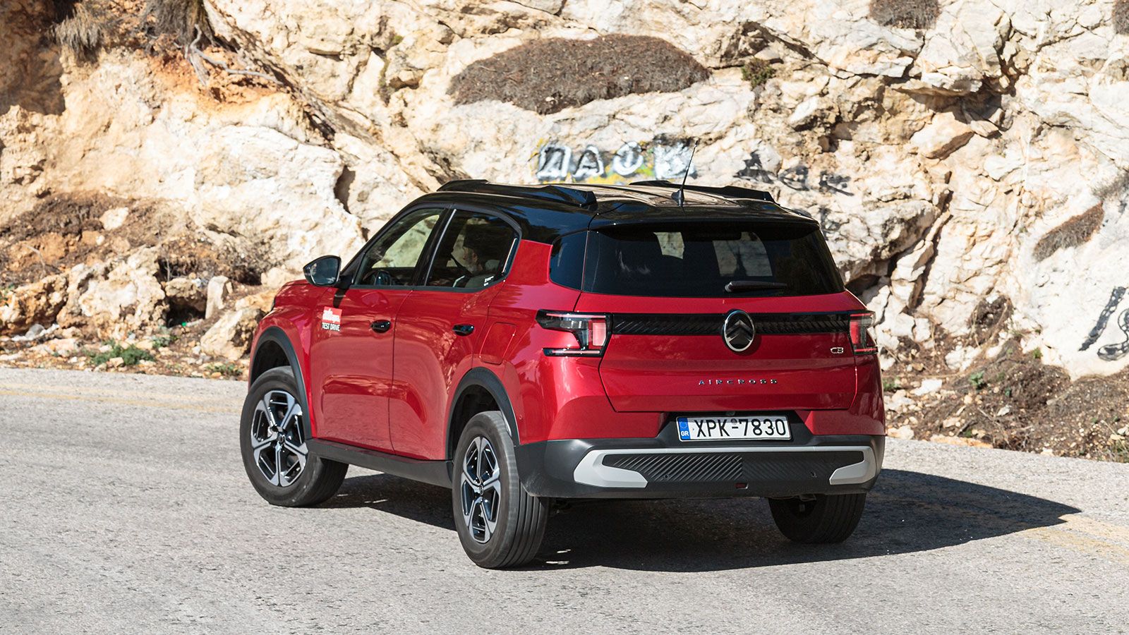 Citroen C3 Aircross Hybrid 145 PS VS Suzuki Vitara Hybrid 110 PS