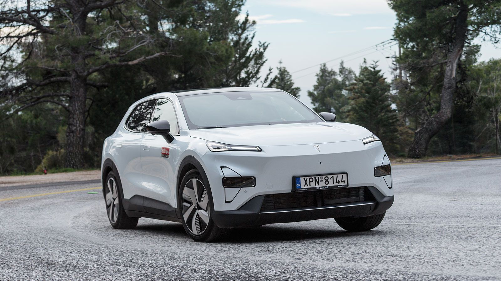 Changan Deepal S05. Πόσο καλό είναι σε εξοπλισμό άνεσης και ασφάλειας.