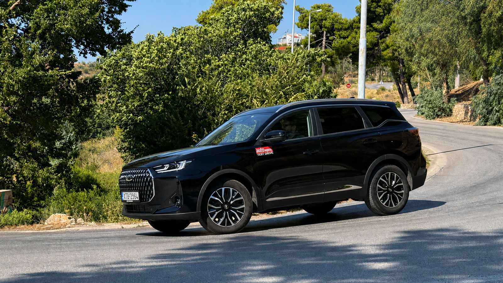 Chery Tiggo 7. Πόσο καλό είναι σε εξοπλισμό άνεσης και ασφάλειας.
