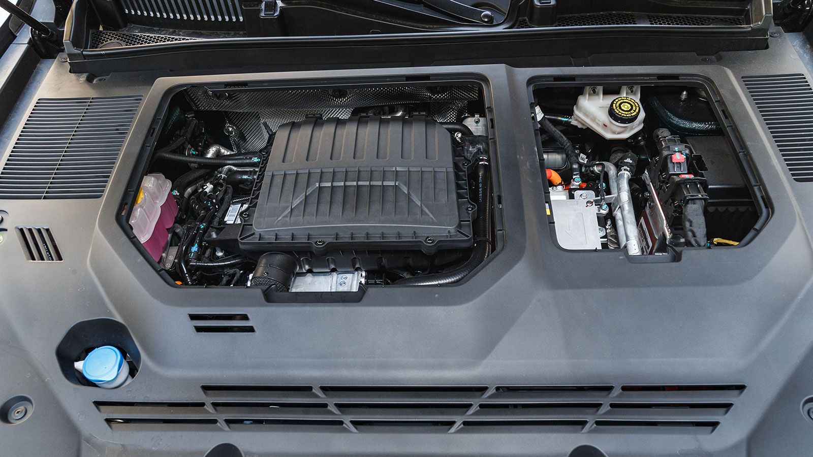 Chery Tiggo 8. Τι βαθμό παίρνει σε κατανάλωση, χώρους, επιδόσεις, εγγυήσεις.