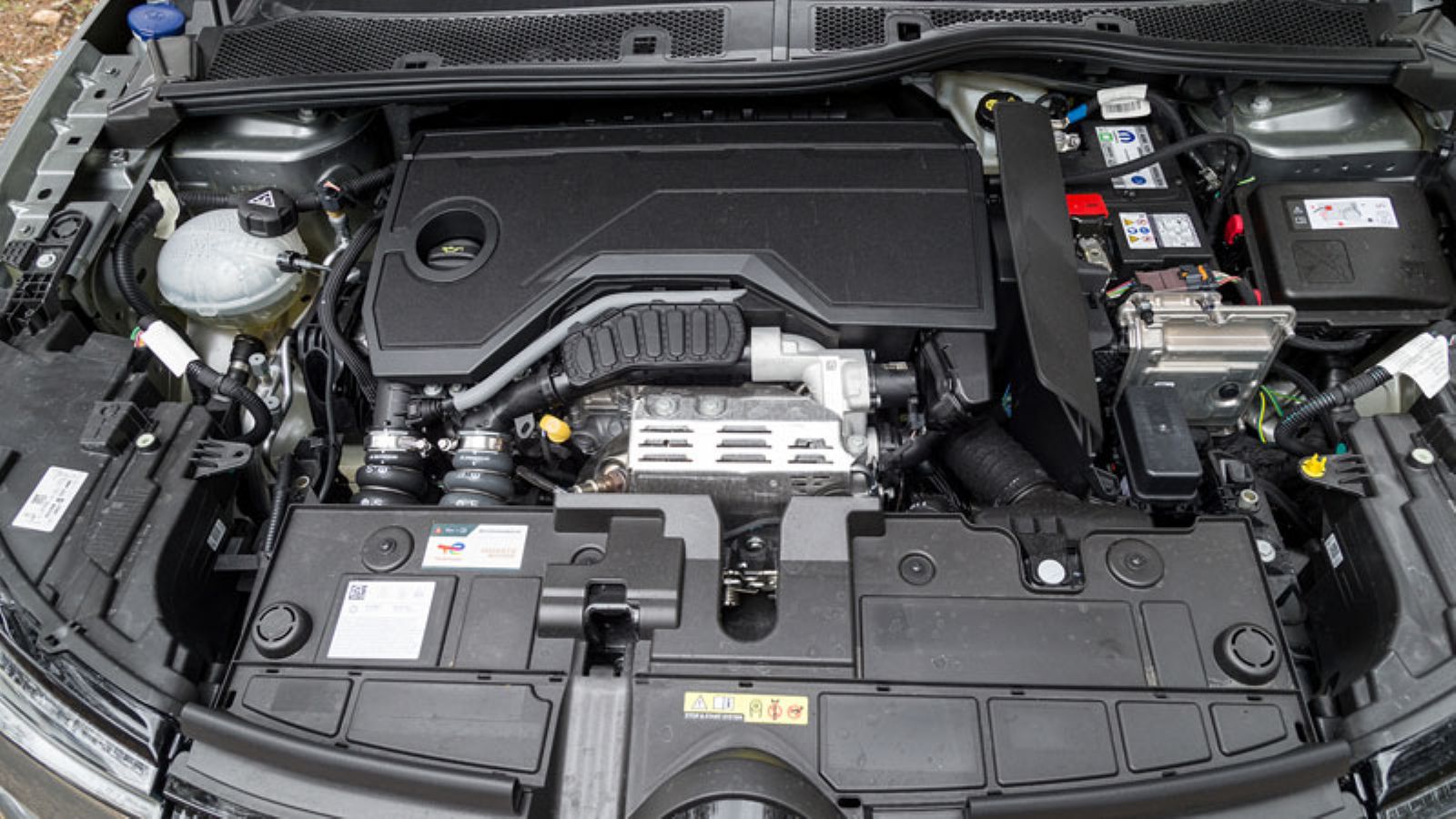 Citroen C4: Το οικογενειακό crossover που ποντάρει εκεί που «πονάνε» οι άλλοι