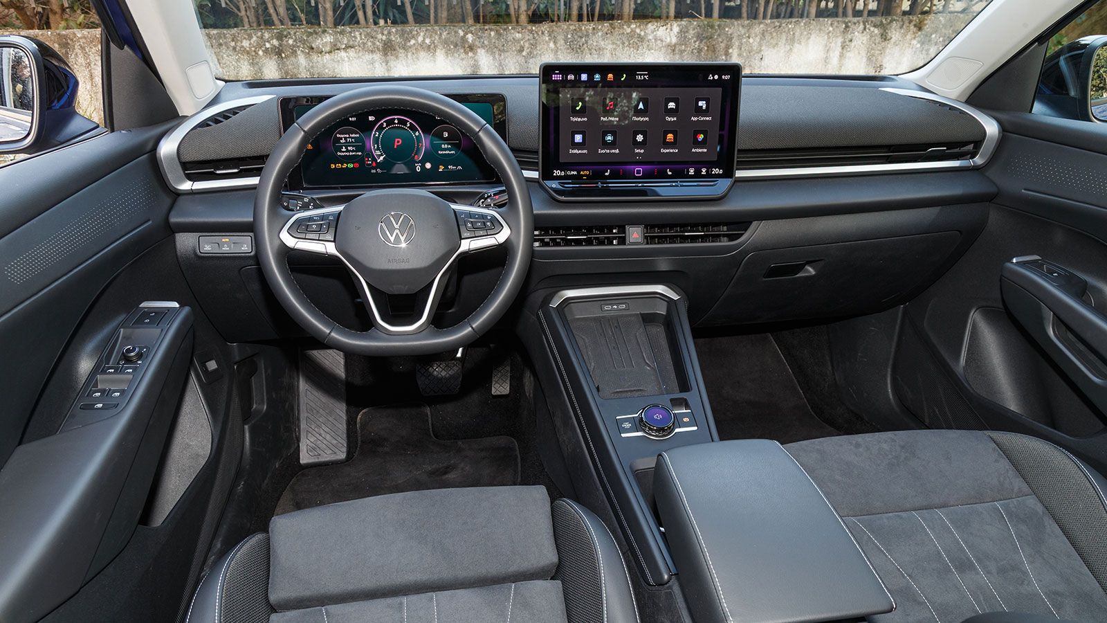 Citroen C4 VS Volkswagen T-roc. Ποιο ξεχωρίζει σε εξοπλισμό ασφάλειας και άνεσης.