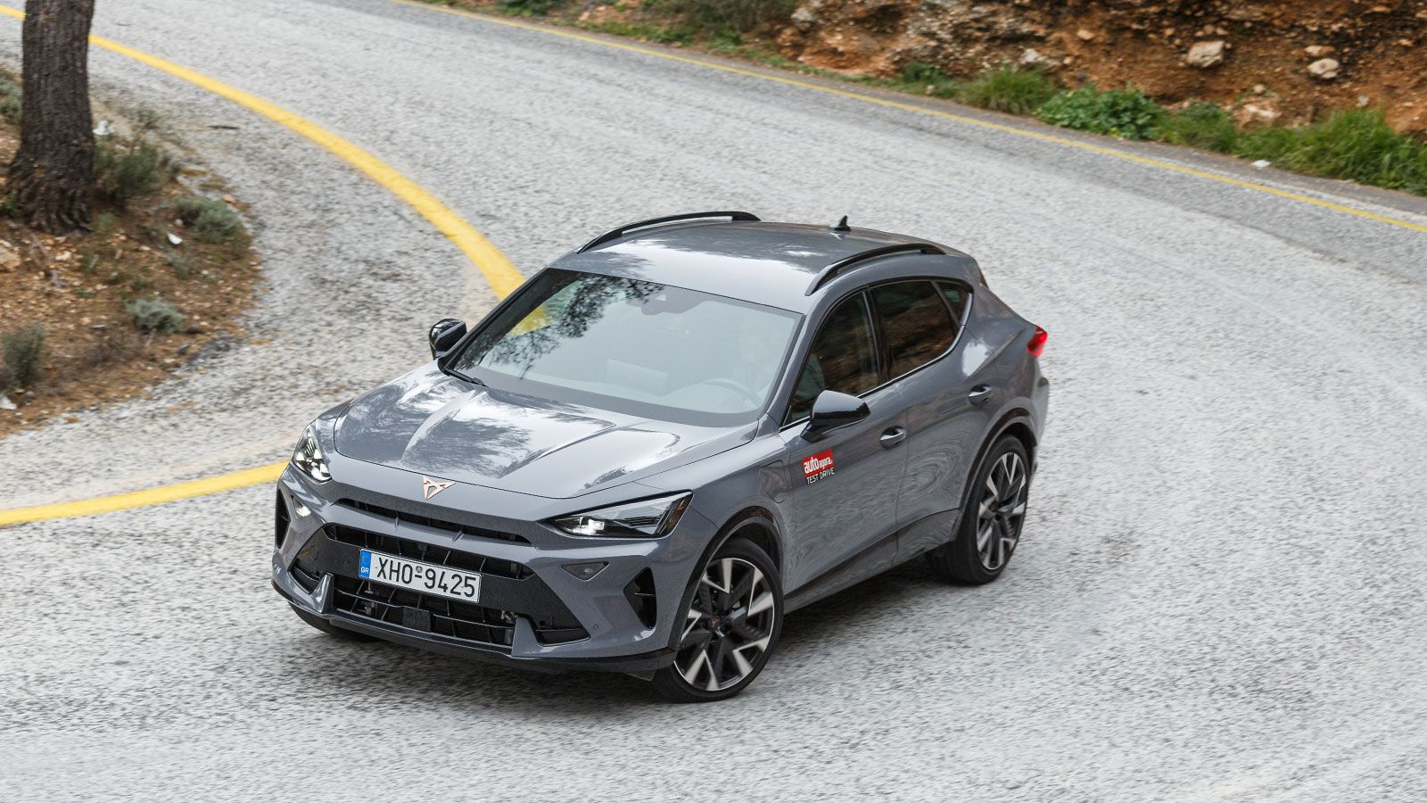 Cupra Formentor. Πόσο καλό είναι σε εξοπλισμό άνεσης και ασφάλειας.