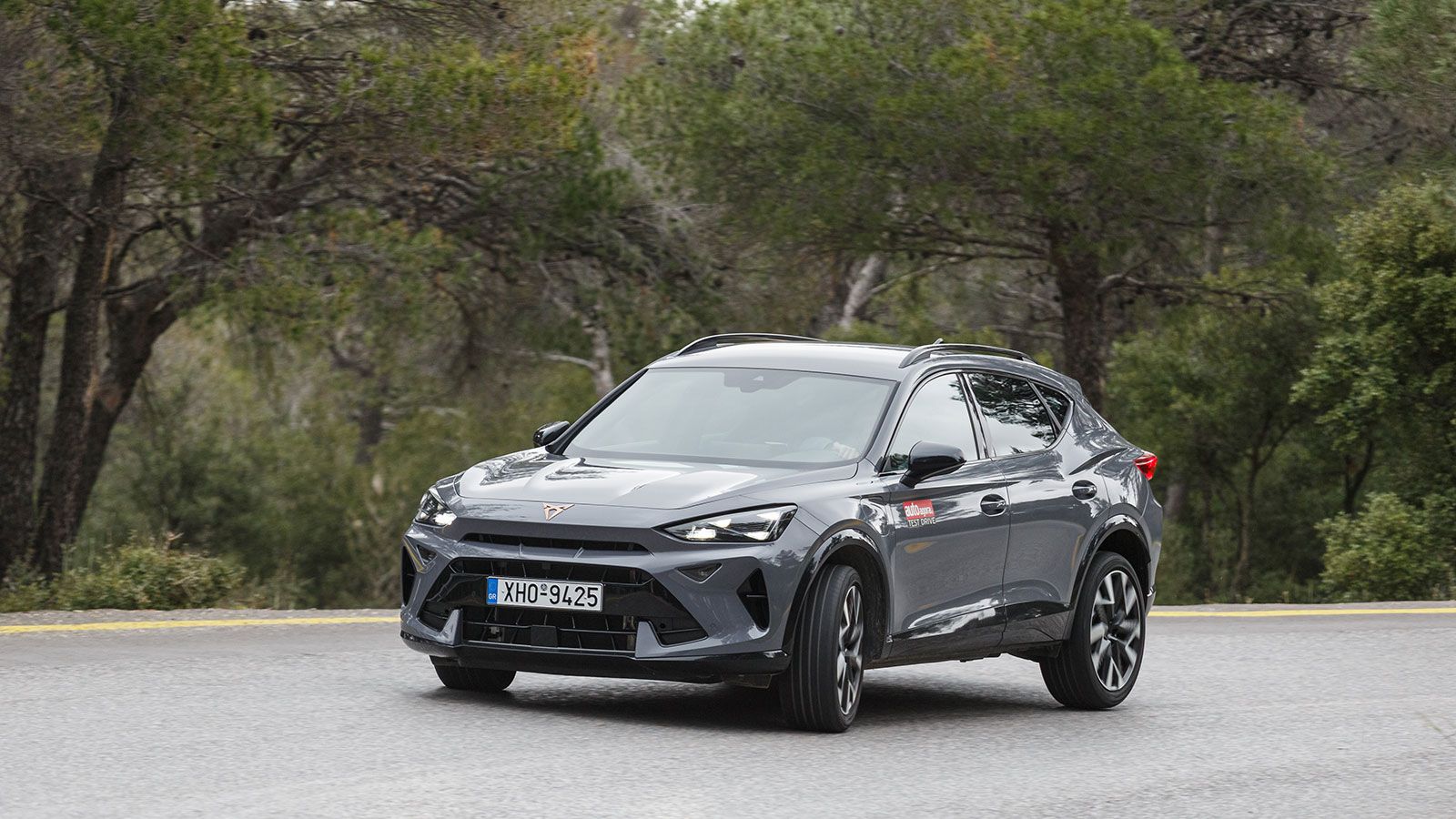 Cupra Formentor. Τι βαθμό παίρνει σε κατανάλωση, χώρους, επιδόσεις, εγγυήσεις.