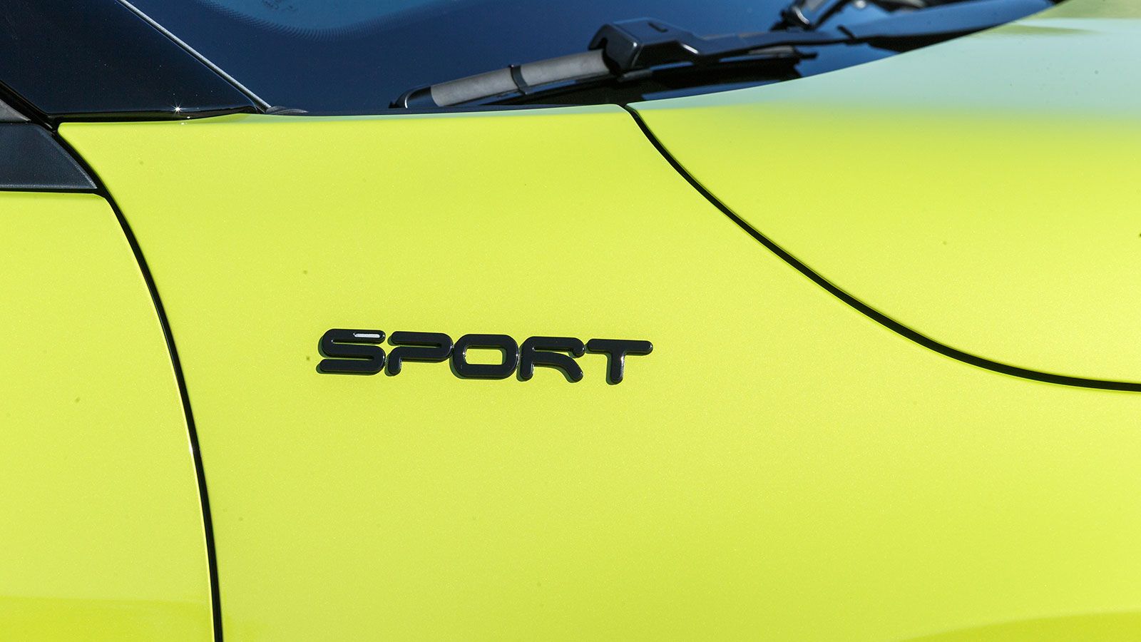 Η Sport έκδοση πατάει πάνω στη συμπαθή εικόνα του 600 και επεμβαίνει σε εμφάνιση και εξοπλισμό.