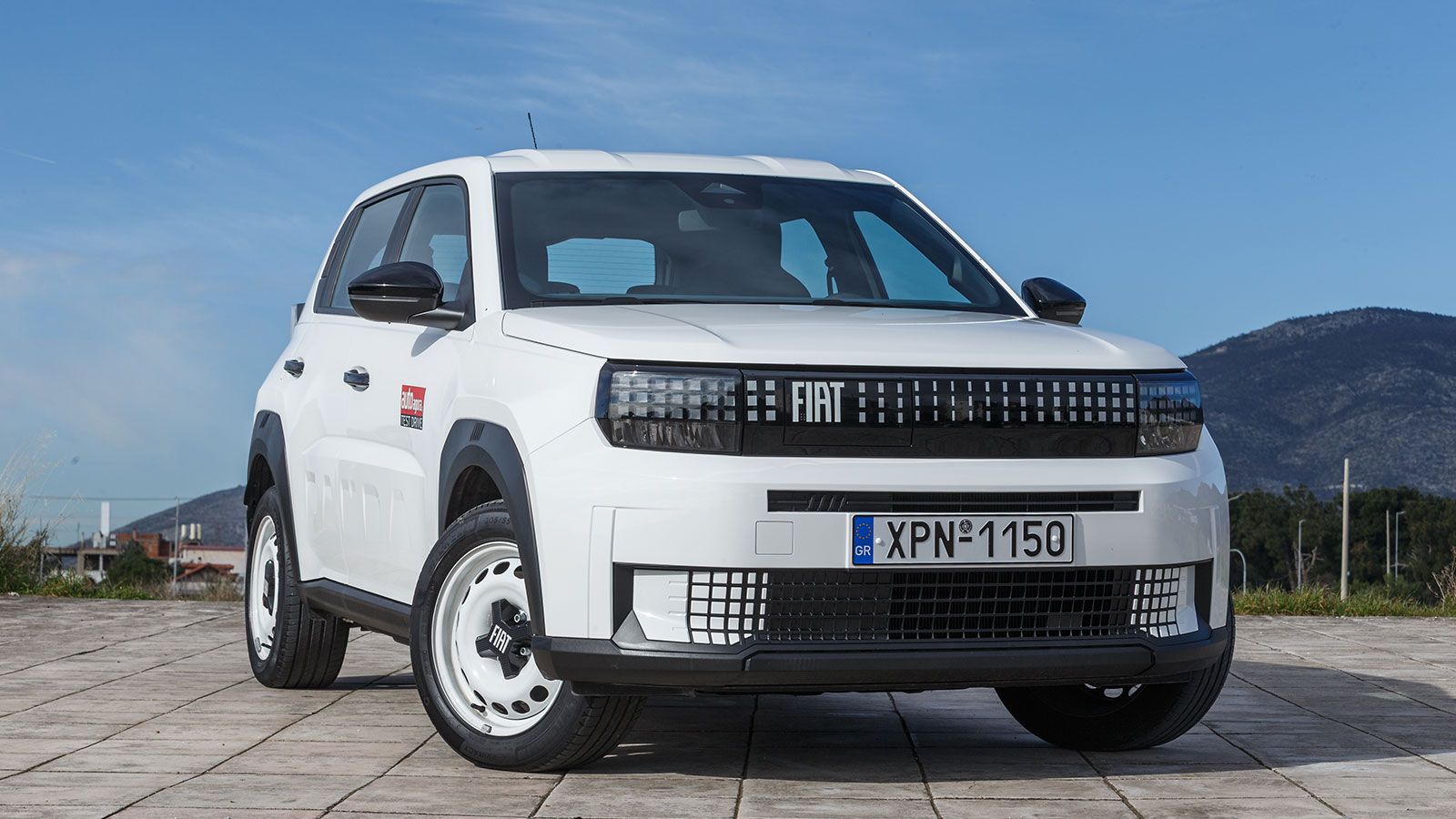 ΄Ανετη θέση οδήγησης με καλή ορατότητα και άμεση γραμμική επιτάχυνση που το κάνει σβέλτο στον αστικό κύκλο