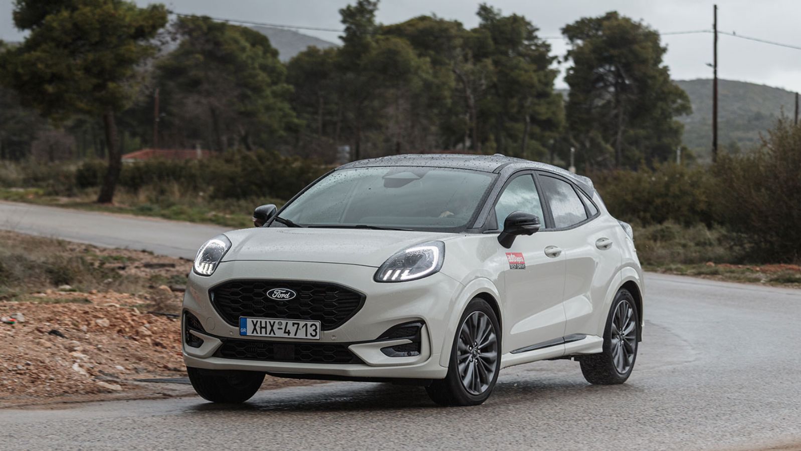 Στο επίκεντρο βρίσκεται το αναβαθμισμένο ηχοσύστημα B&O, με ισχύ 650 Watt και δέκα ηχεία.