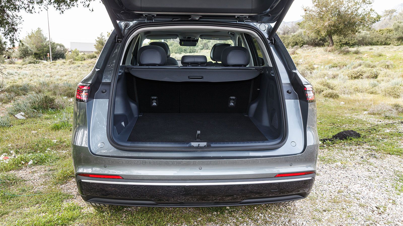 Geely Starray. Τι βαθμό παίρνει σε κατανάλωση, χώρους, επιδόσεις, εγγυήσεις.