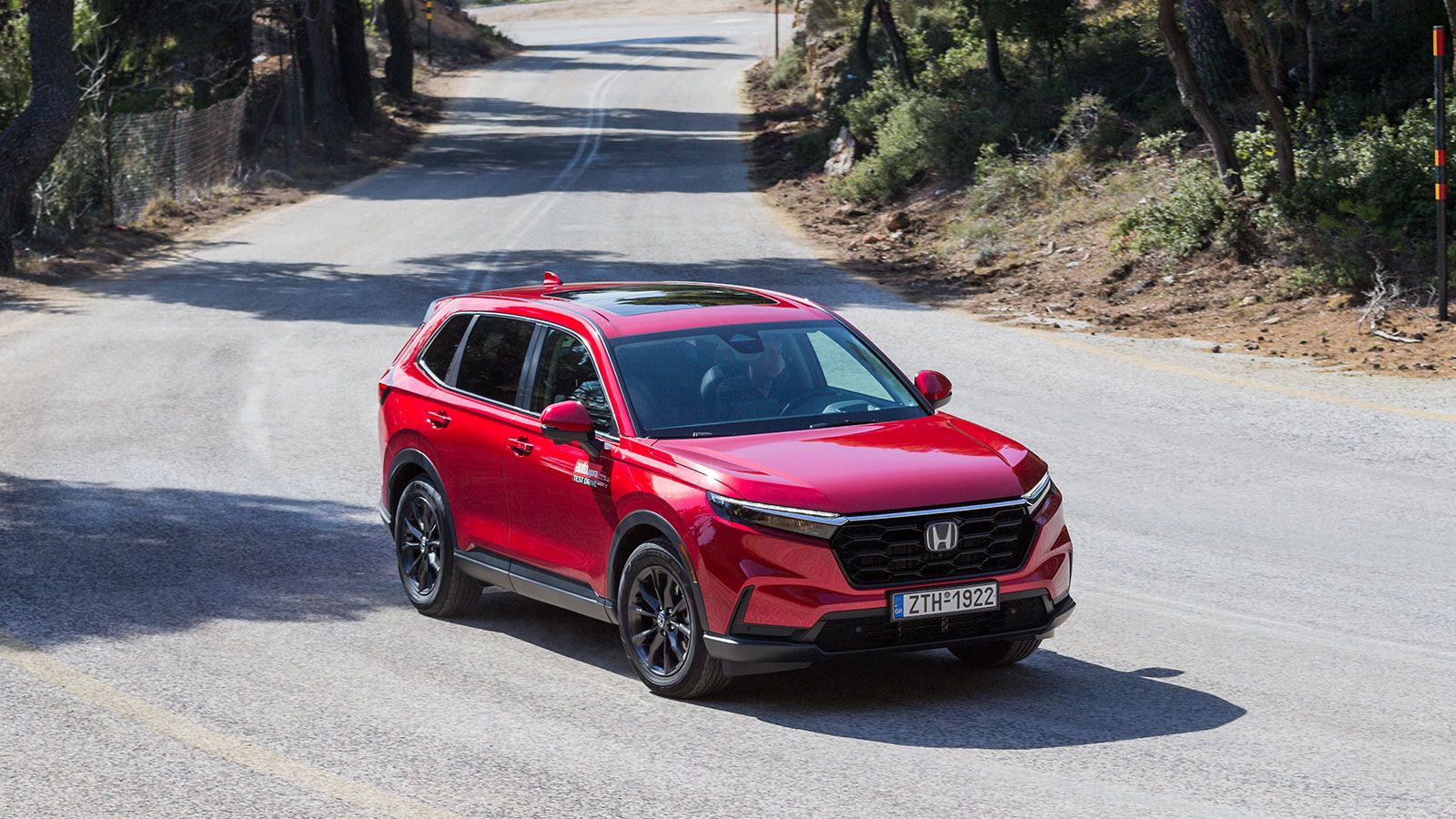 Honda Cr-v. Πόσο καλό είναι σε εξοπλισμό άνεσης και ασφάλειας.