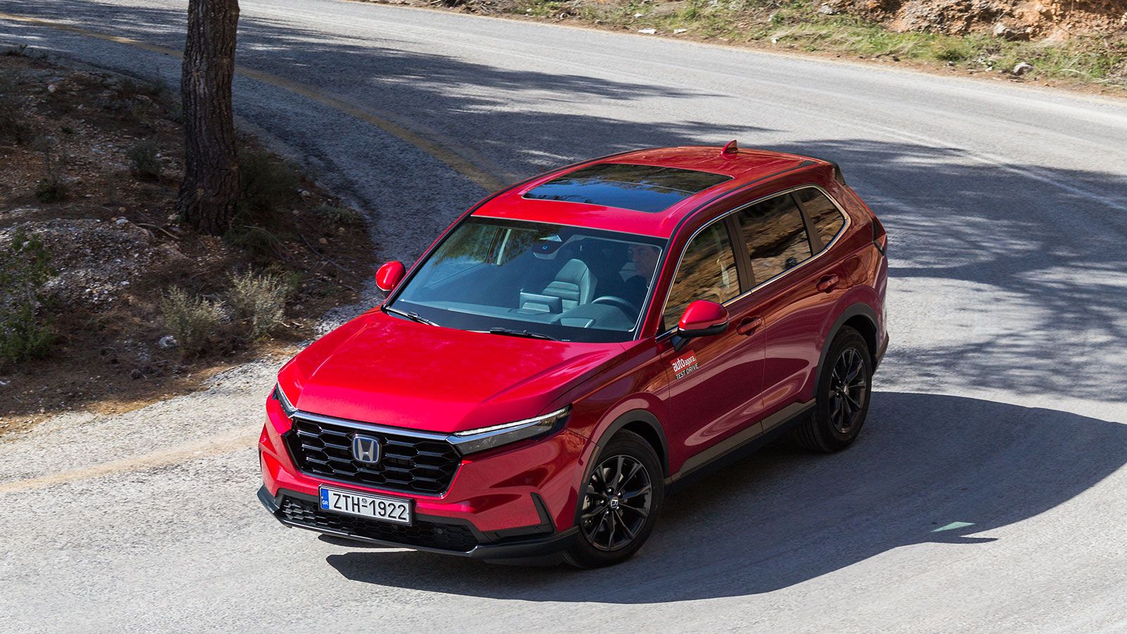 Honda Cr-v. Τι βαθμό παίρνει σε κατανάλωση, χώρους, επιδόσεις, εγγυήσεις.