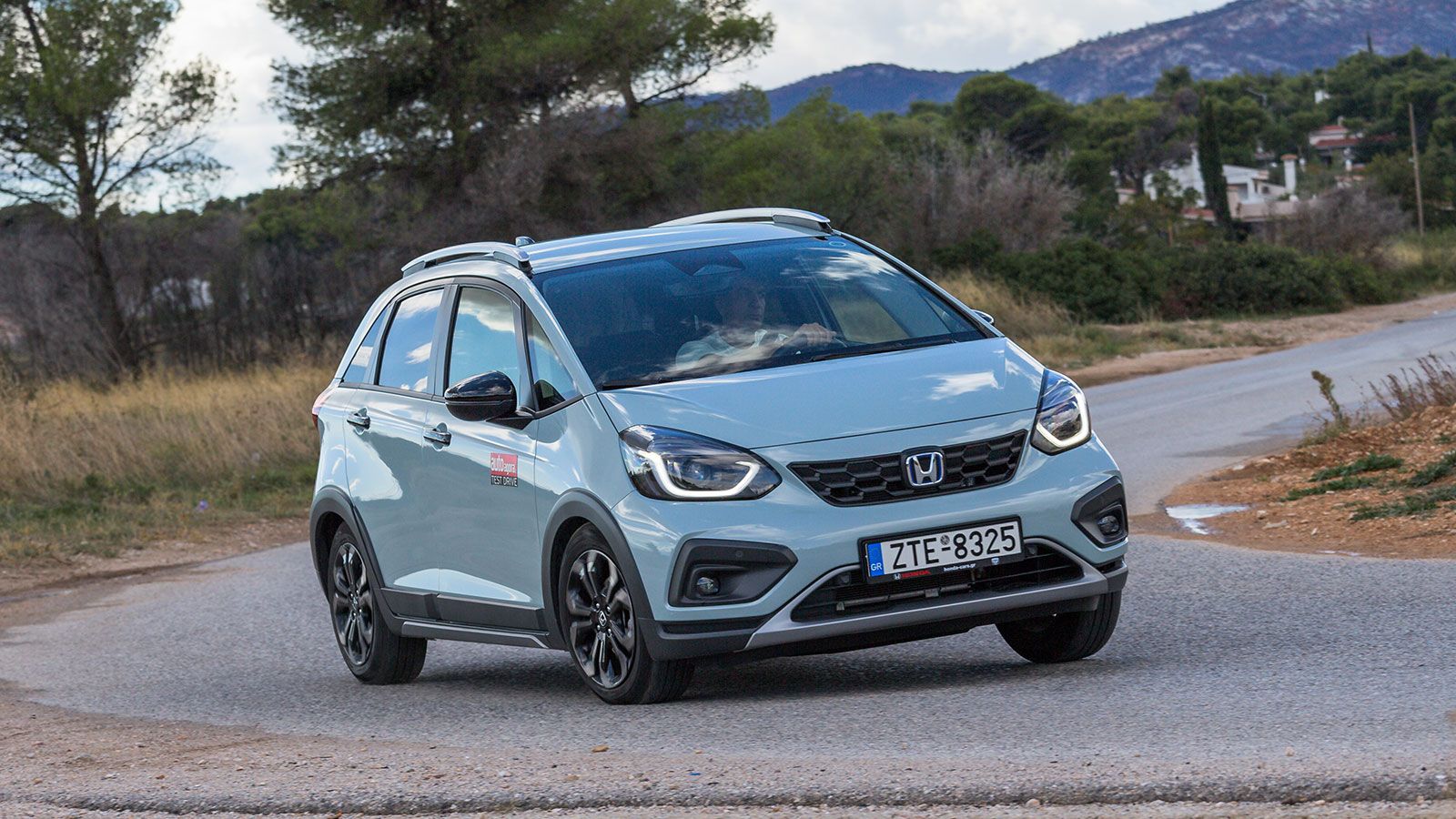 Δοκιμή Honda Jazz Crosstar e:HEV 122 PS: Οικονομία, εργονομία και πρακτικότητα