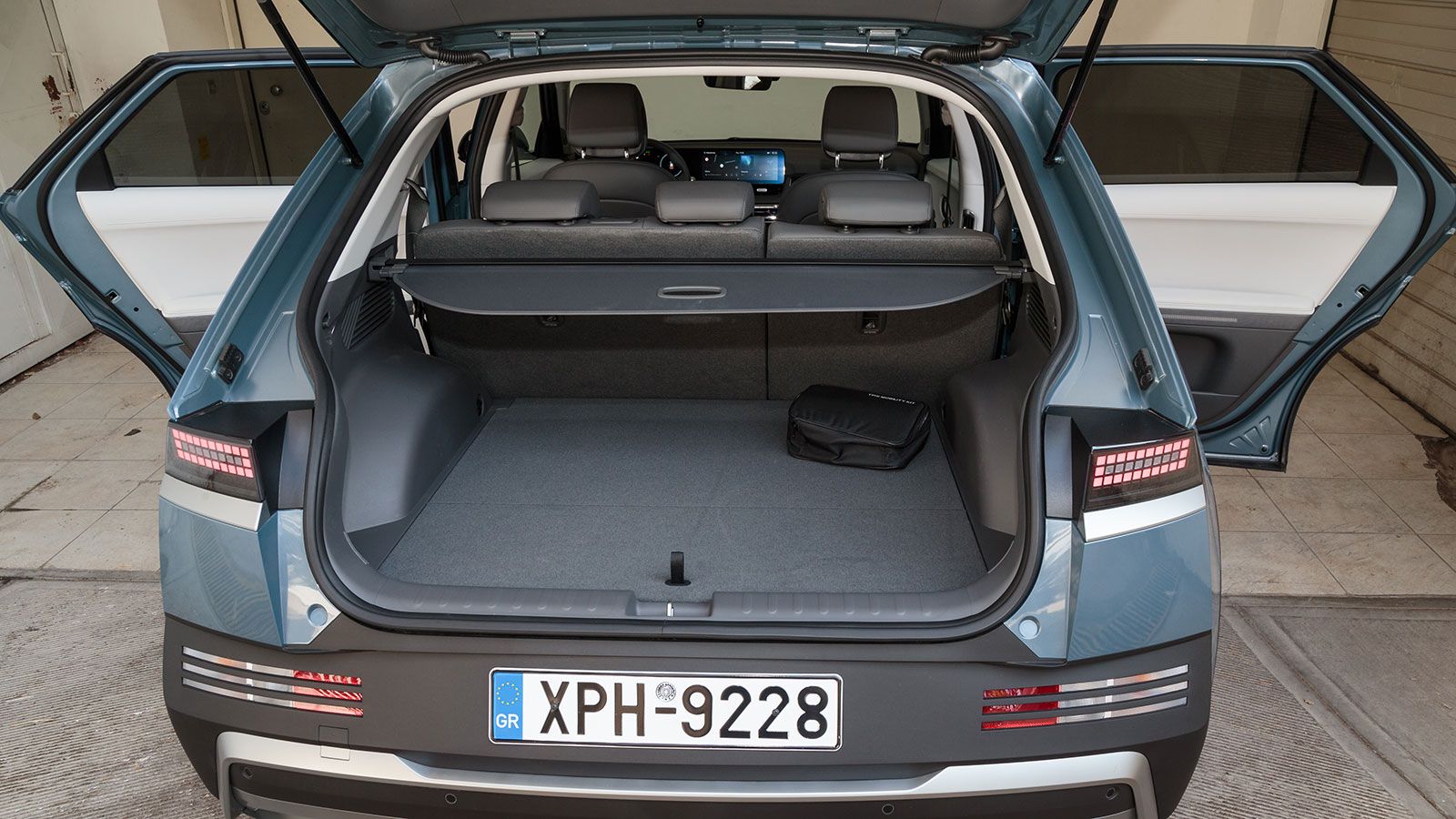 Hyundai Ioniq 5. Τι βαθμό παίρνει σε κατανάλωση, χώρους, επιδόσεις, εγγυήσεις.