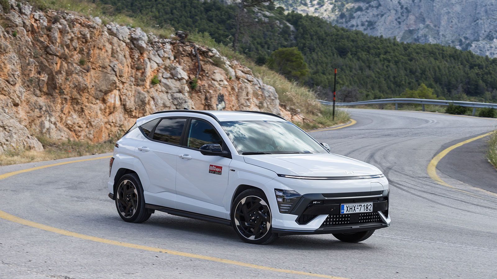 Hyundai Kona. Πόσο καλό είναι σε εξοπλισμό άνεσης και ασφάλειας.