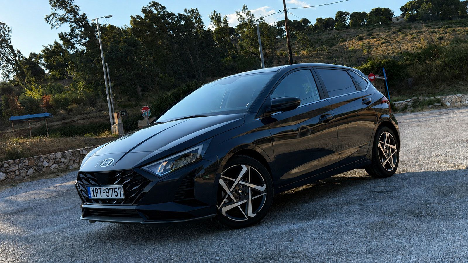 Δοκιμή Hyundai i20 1.0 T-GDI 90 PS 7DCT: Έχασε άλογα, αλλά κέρδισε σε ουσία