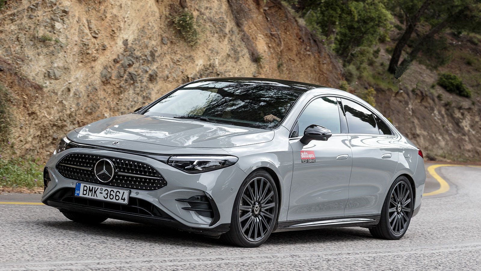 Δοκιμάζουμε και βαθμολογούμε την νέα Mercedes-Benz CLA 200 Hybrid.