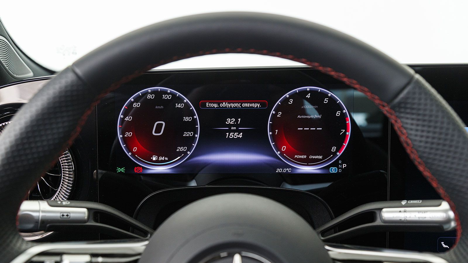 Mercedes Cla. Πόσο καλό είναι σε εξοπλισμό άνεσης και ασφάλειας.