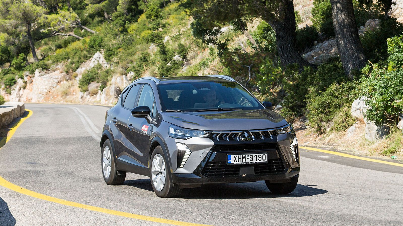 Mitsubishi Asx. Πόσο καλό είναι σε εξοπλισμό άνεσης και ασφάλειας.