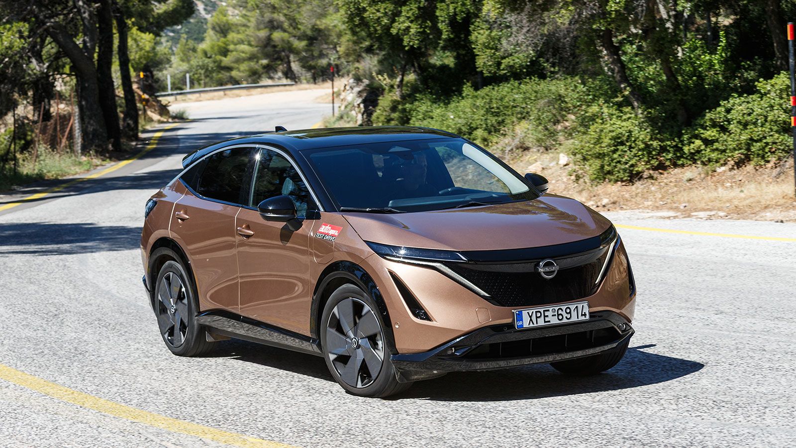 Nissan Ariya. Πόσο καλό είναι σε εξοπλισμό άνεσης και ασφάλειας.