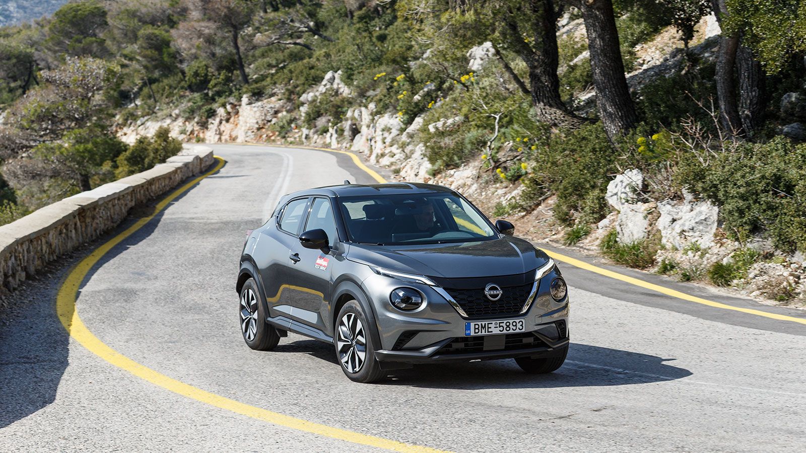 Nissan Juke. Πόσο καλό είναι σε εξοπλισμό άνεσης και ασφάλειας.