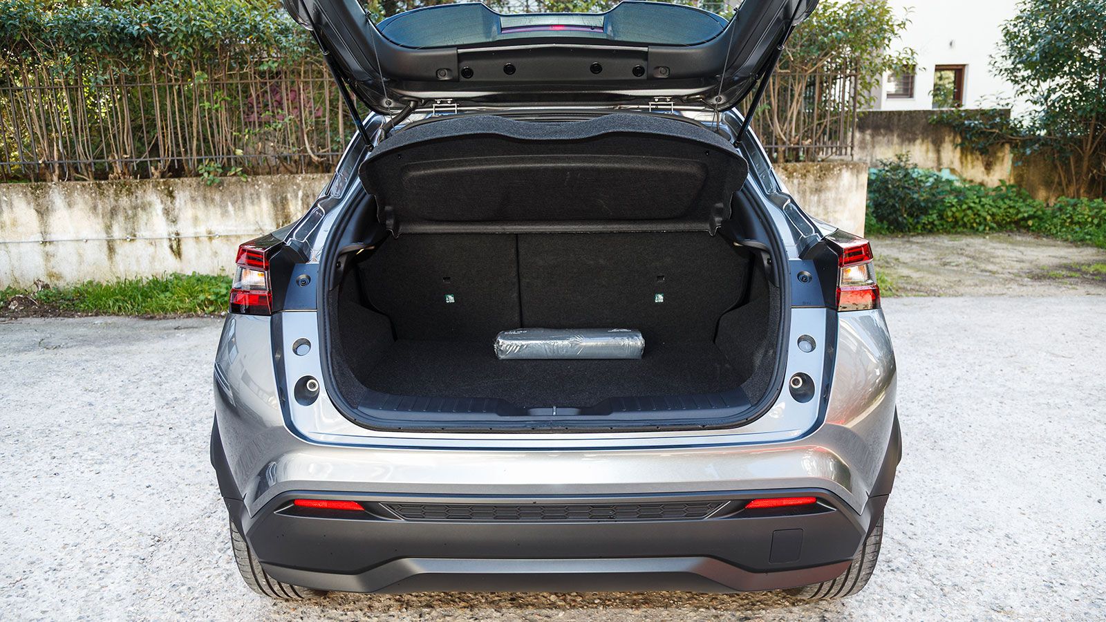 Nissan Juke. Τι βαθμό παίρνει σε κατανάλωση, χώρους, επιδόσεις, εγγυήσεις.