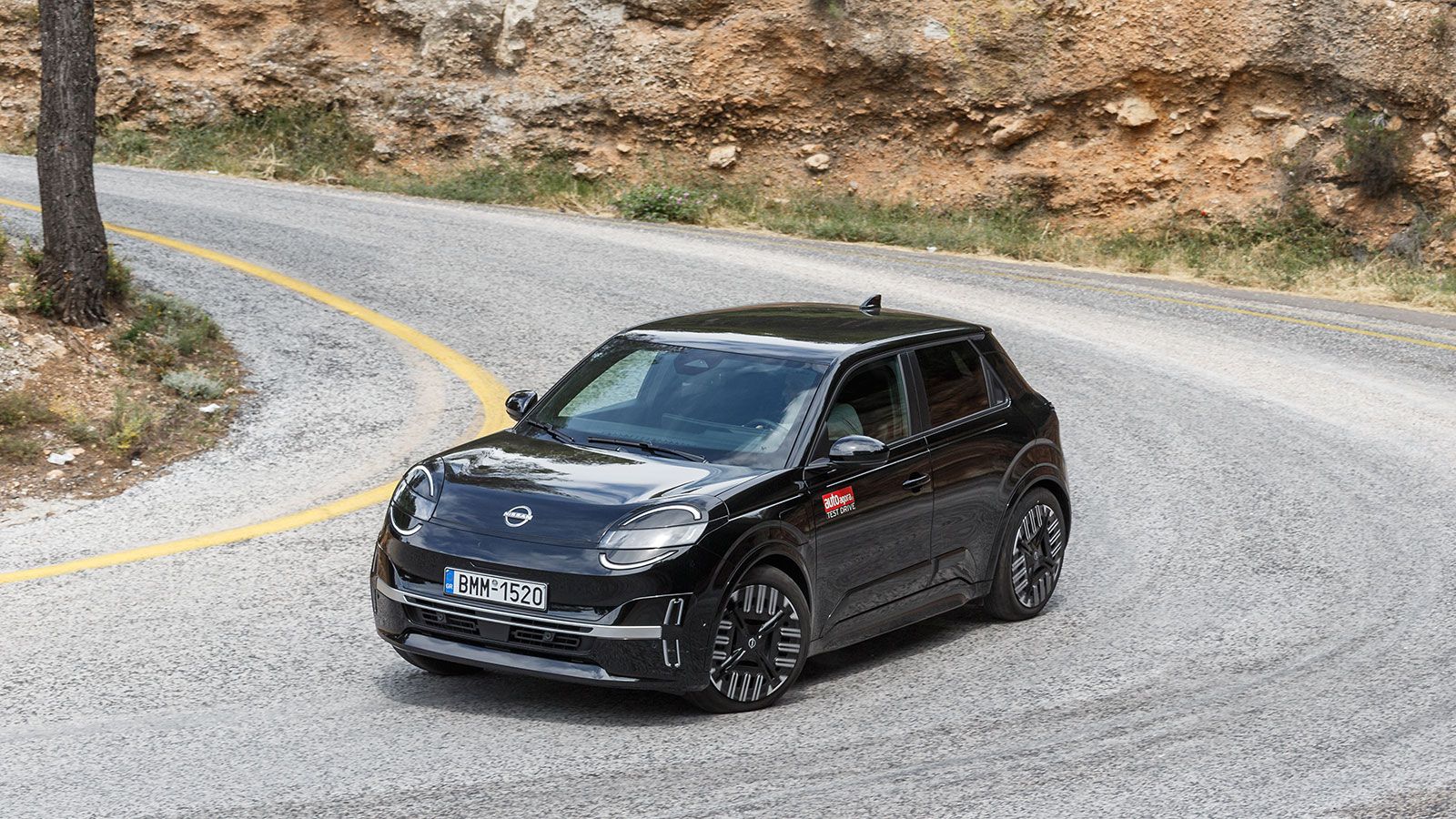 Nissan Micra. Τι βαθμό παίρνει σε κατανάλωση, χώρους, επιδόσεις, εγγυήσεις.
