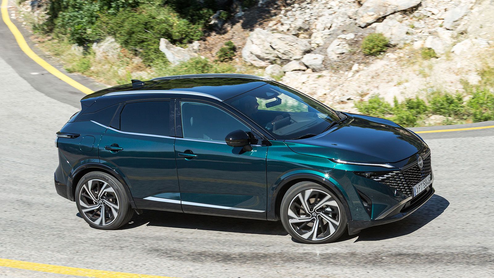 Nissan Qashqai. Τι βαθμό παίρνει σε κατανάλωση, χώρους, επιδόσεις, εγγυήσεις.