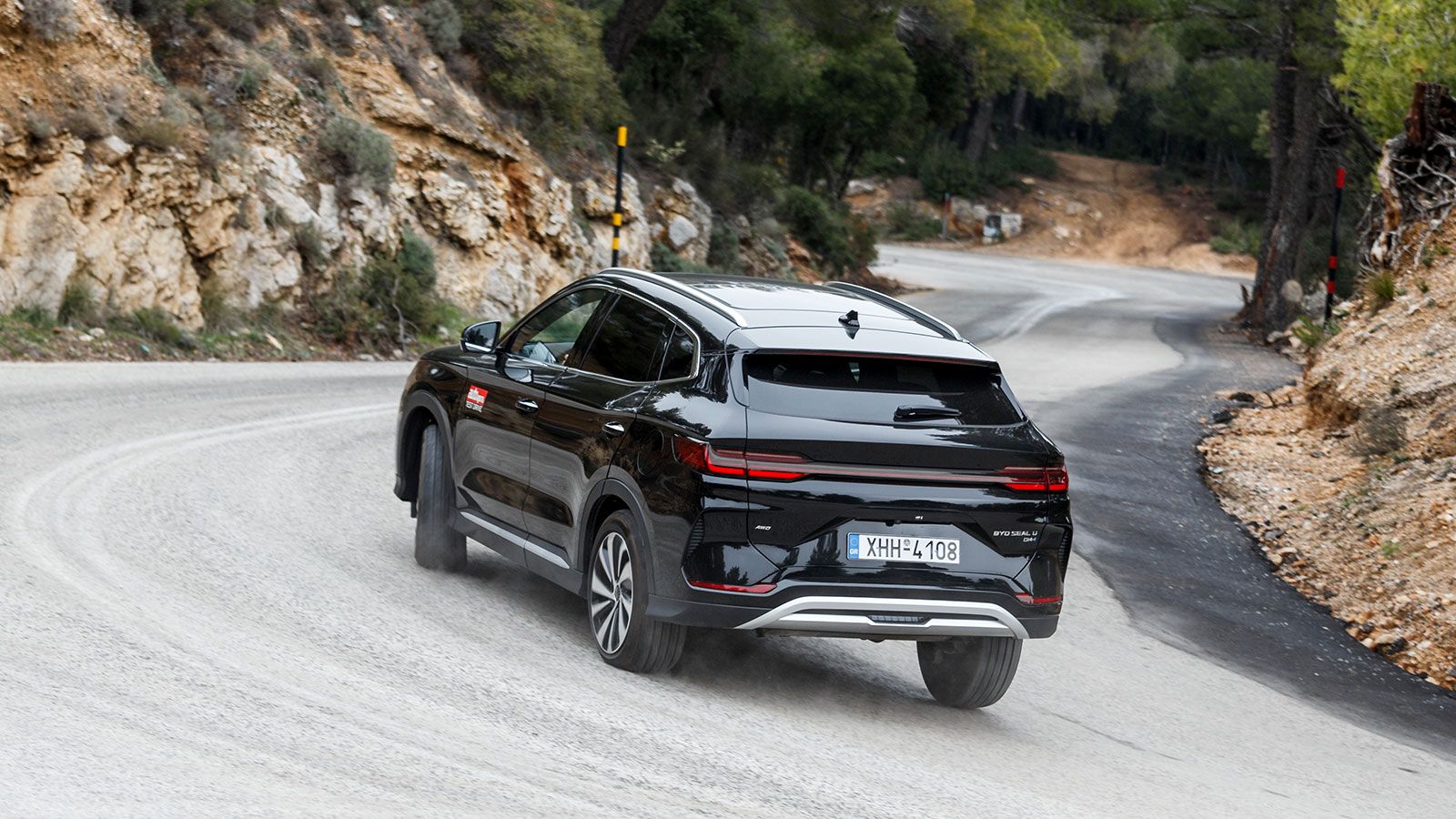 Συγκριτικό AWD plug-in: Omoda 9 537 PS VS BYD SEAL U DM-i 324 PS
