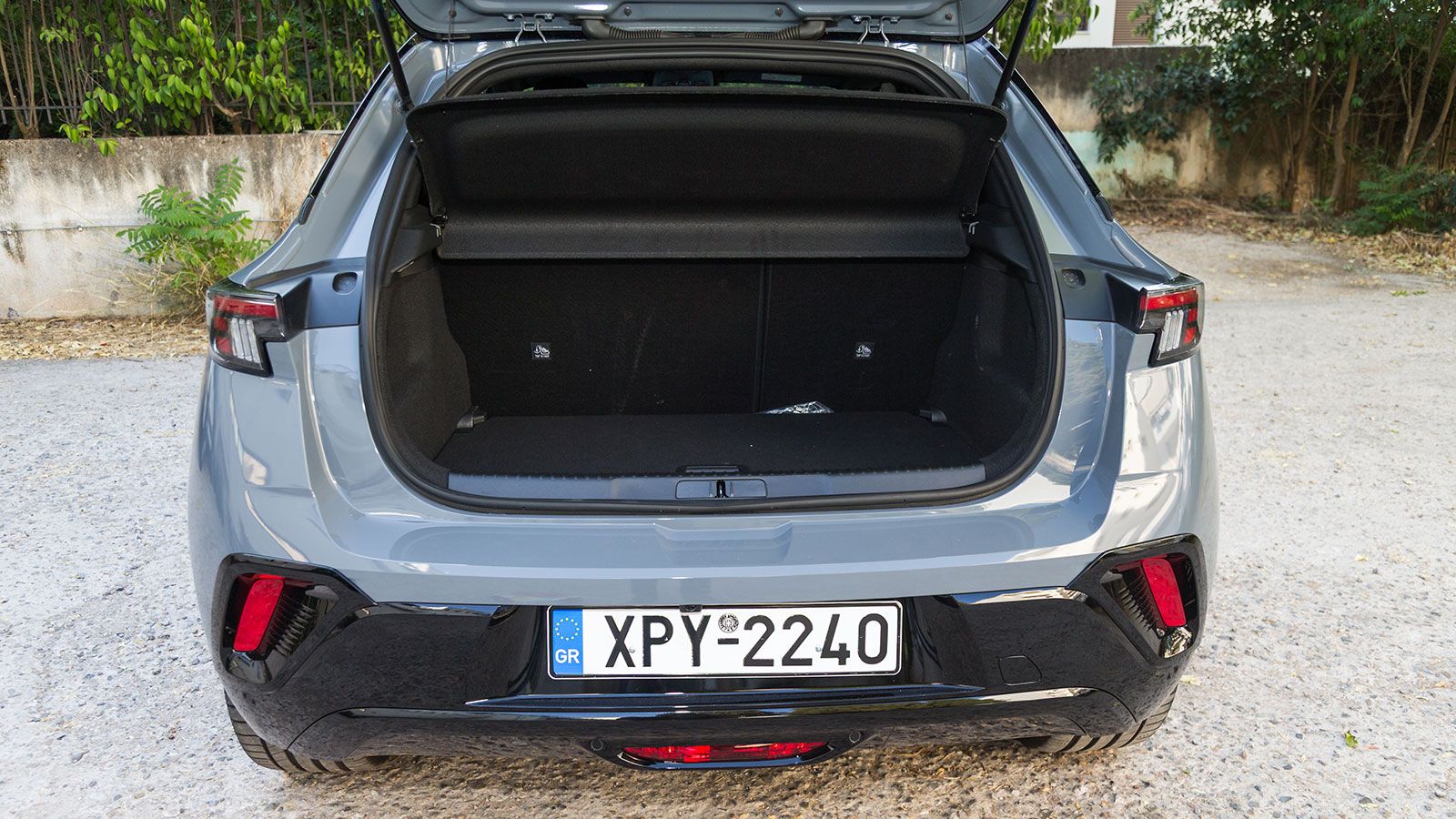 Opel Mokka. Τι βαθμό παίρνει σε κατανάλωση, χώρους, επιδόσεις, εγγυήσεις.