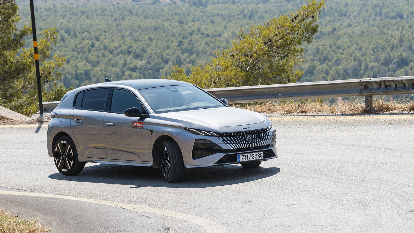 Peugeot 308. Τι βαθμό παίρνει σε κατανάλωση, χώρους, επιδόσεις, εγγυήσεις.