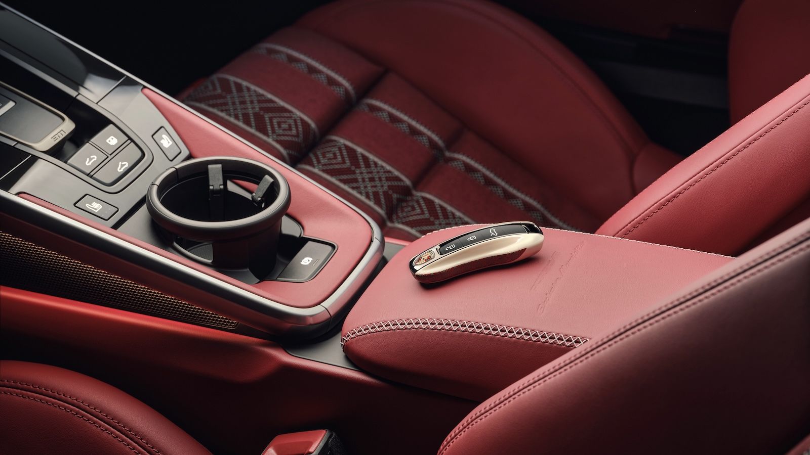 Porsche 911 Turbo S Sadu Edition: Υβριδική 711 ίππων με «άρωμα» Μέσης Ανατολής