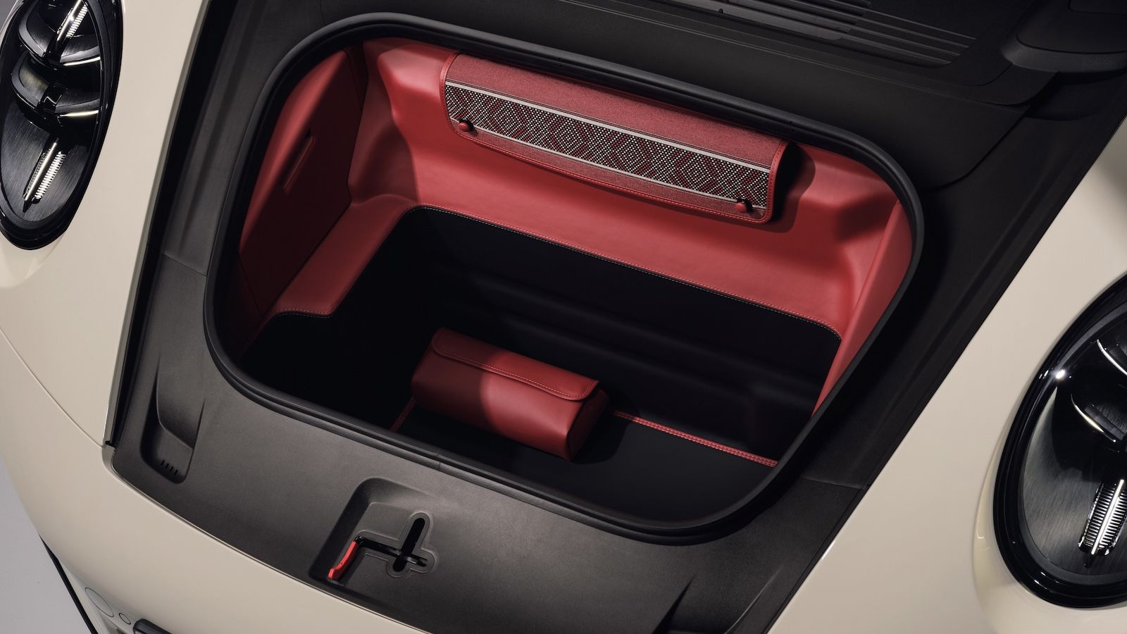 Porsche 911 Turbo S Sadu Edition: Υβριδική 711 ίππων με «άρωμα» Μέσης Ανατολής
