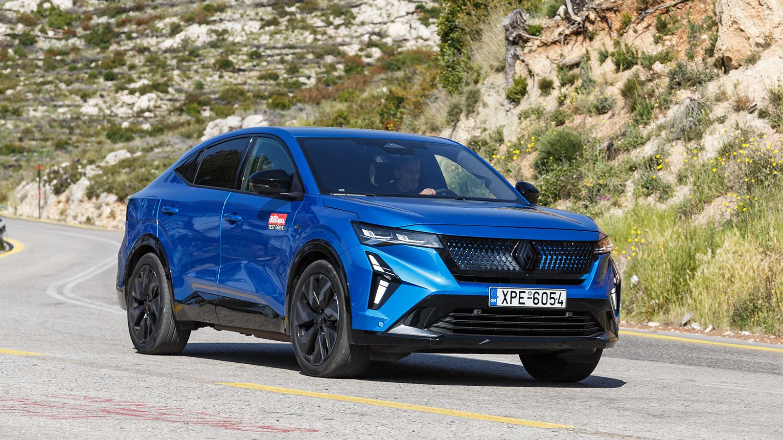 Renault Rafale. Πόσο καλό είναι σε εξοπλισμό άνεσης και ασφάλειας.