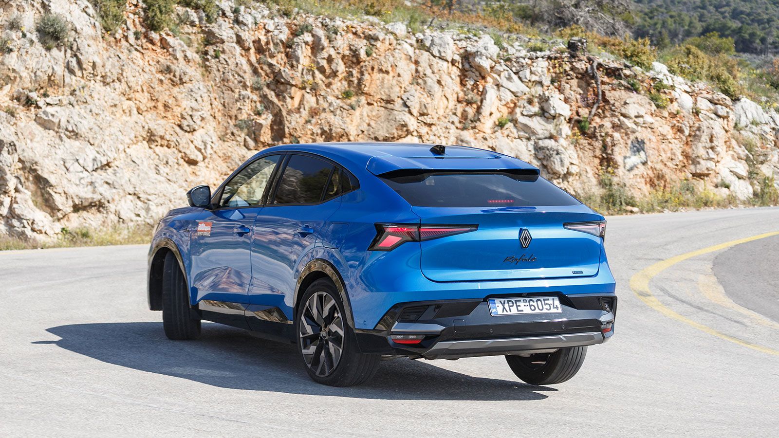 Δοκιμή: Renault Rafale Hyper Hybrid E-Τech 4x4 300 PS – Χαμηλές πτήσεις