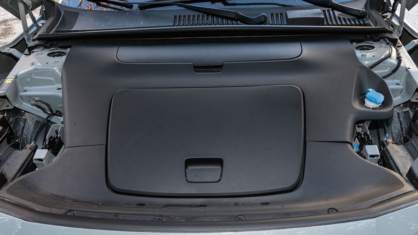 Volvo Ex30. Τι βαθμό παίρνει σε κατανάλωση, χώρους, επιδόσεις, εγγυήσεις.