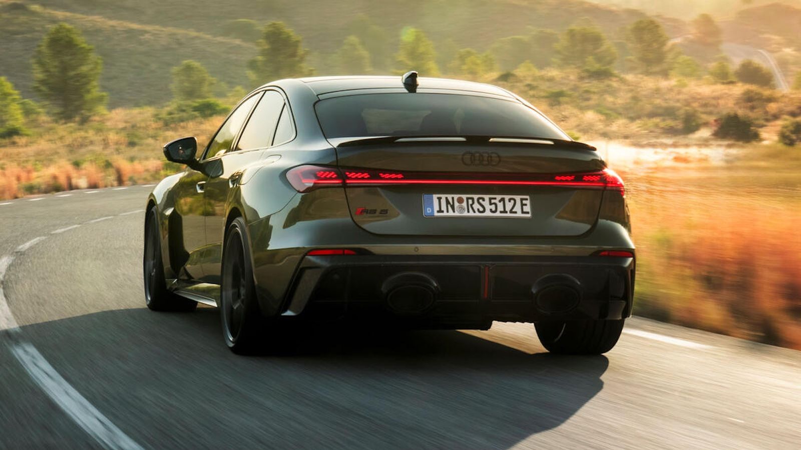 Audi RS 5: Η νέα υβριδική «δύναμη» των 639 ίππων που αλλάζει τα πάντα στην Audi