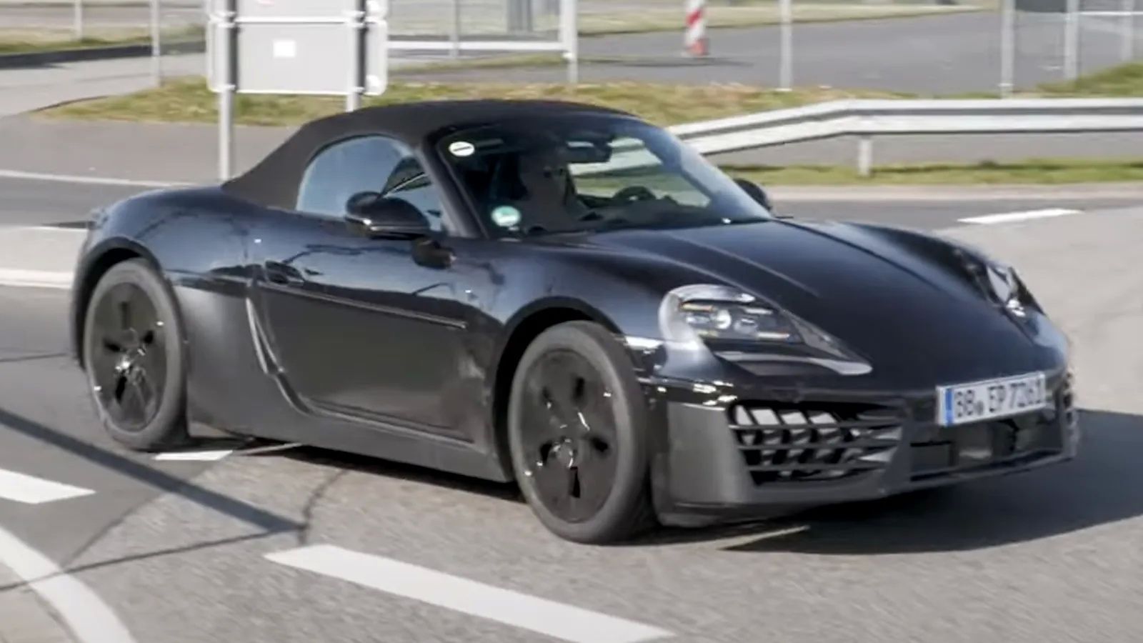 Porsche: Σκέψεις για κατάργηση των ηλεκτρικών Boxster και Cayman